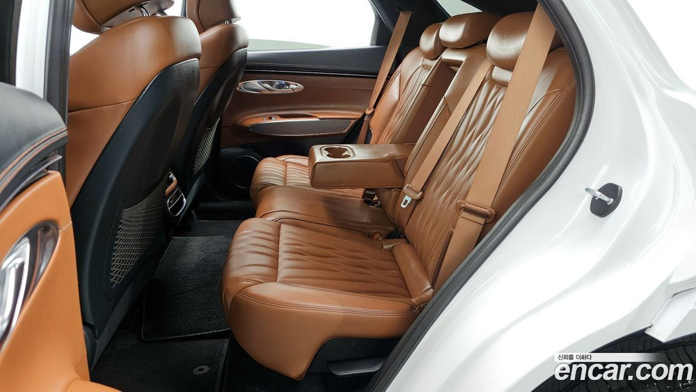 Genesis GV70 2.5T Бензин AWD (06.2023)