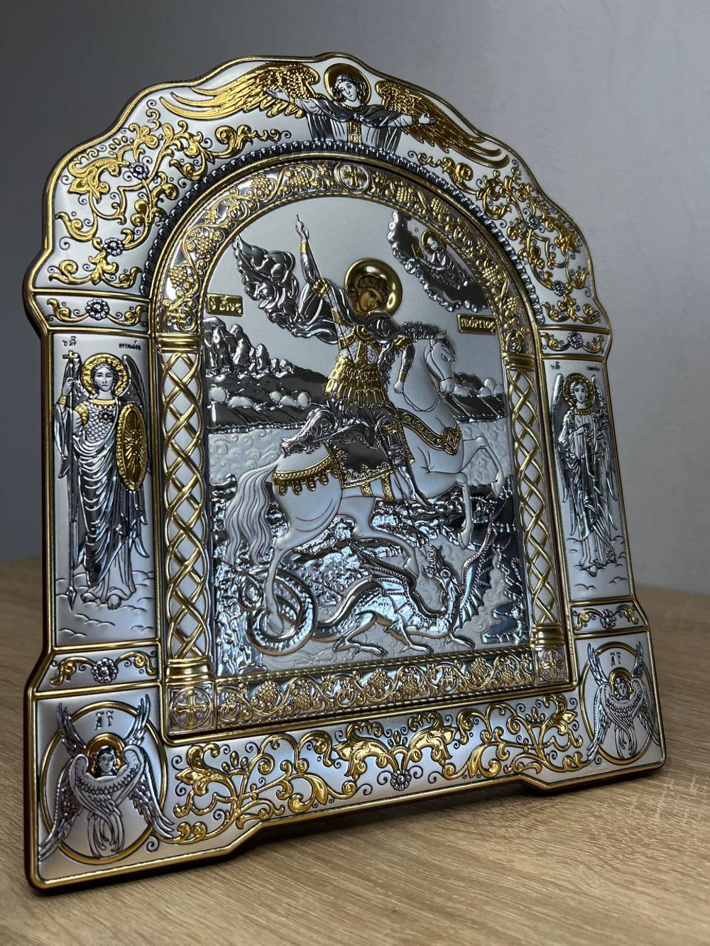 Георгий Победоносец, икона арочная с рамкой, красное дерево 167х228