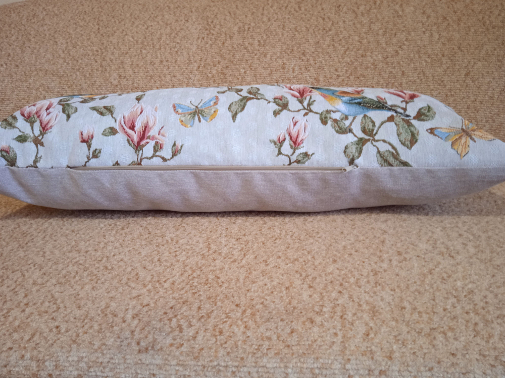 Декоративный гобеленовый чехол Магнолия 34х87