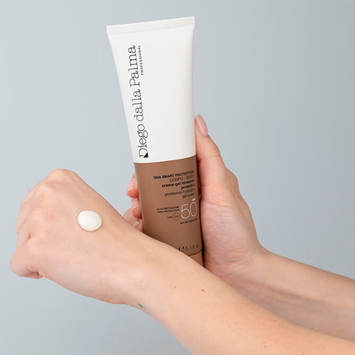 Водостойкий солнцезащитный крем для тела SPF50 Diego Dalla Palma Protective Hydrating Gel-Cream Body 150мл