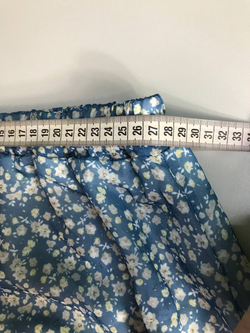 Юбка милейшая, будет стильно смотреться на контрасте с грубыми вещами 44 размер