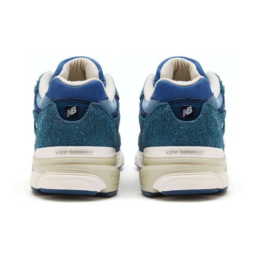 New Balance 990v3 MiUSA Levi's Denim