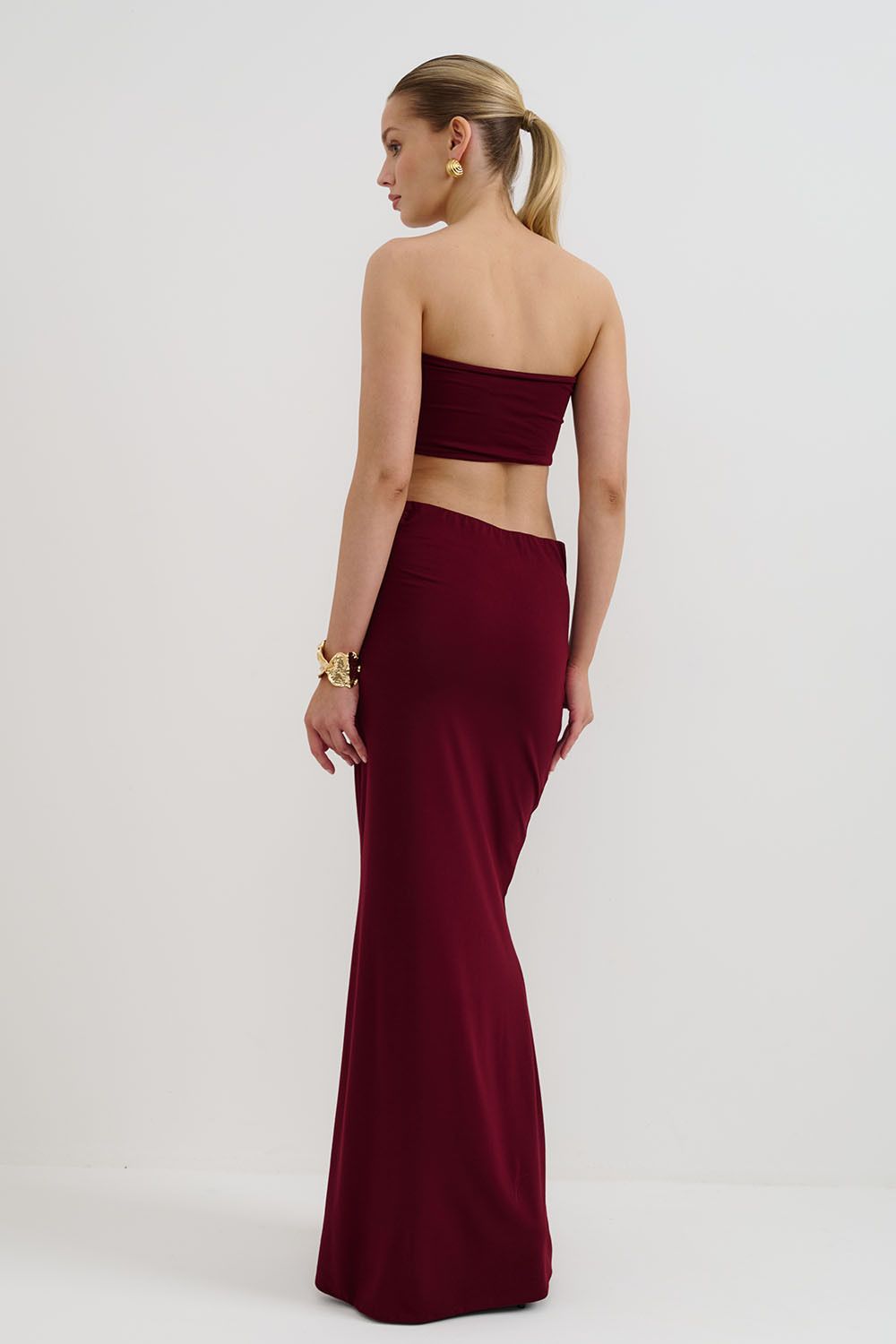 Юбка с драпировкой на бедрах из вискозы цвета бордо