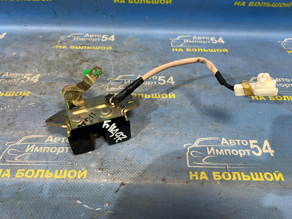 Замок багажника TOYOTA CALDINA 1997-2002