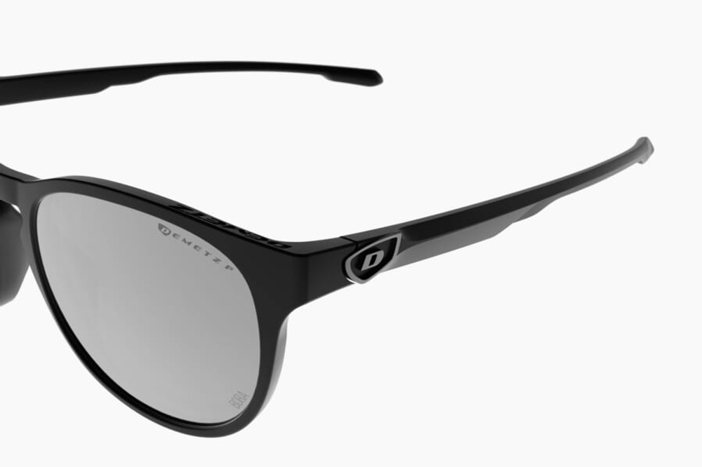 Спортивные очки Demetz Improve / Mat Black Purple Polarized With Green Revo Cat.3