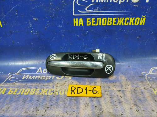 Ручка двери задней левой внешняя Honda CRV 1996