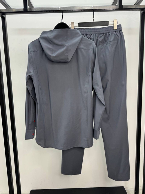 Прогулочный костюм Kiton