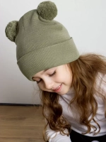 Шапка детская осенняя с помпонами