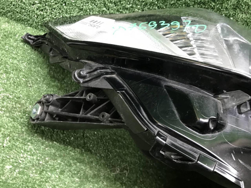 Битая Фара правая Toyota Camry xv70 (17-нв) LED