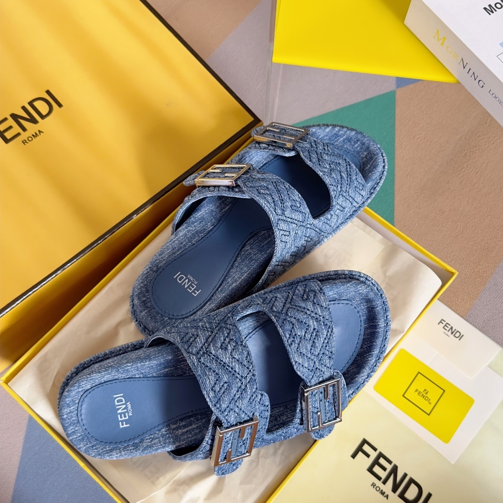 Fendi Feel Slides