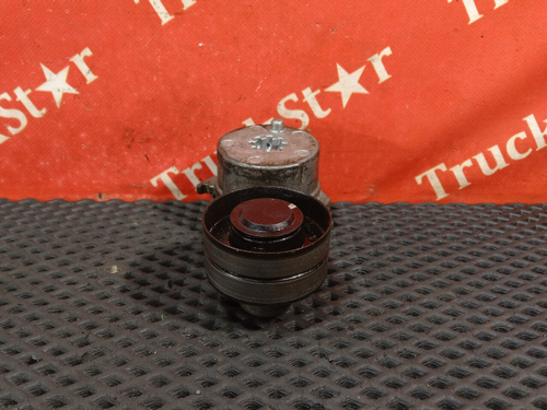 Ролик-натяжитель приводного ремня