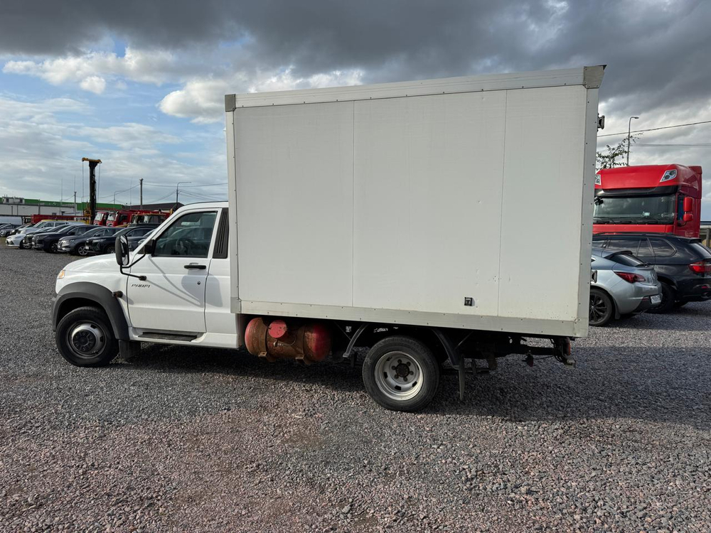 UAZ Profi 236031-911-04 (Рефрижератор, Бензин/Газ, 2,7 л, 150 л.с.)