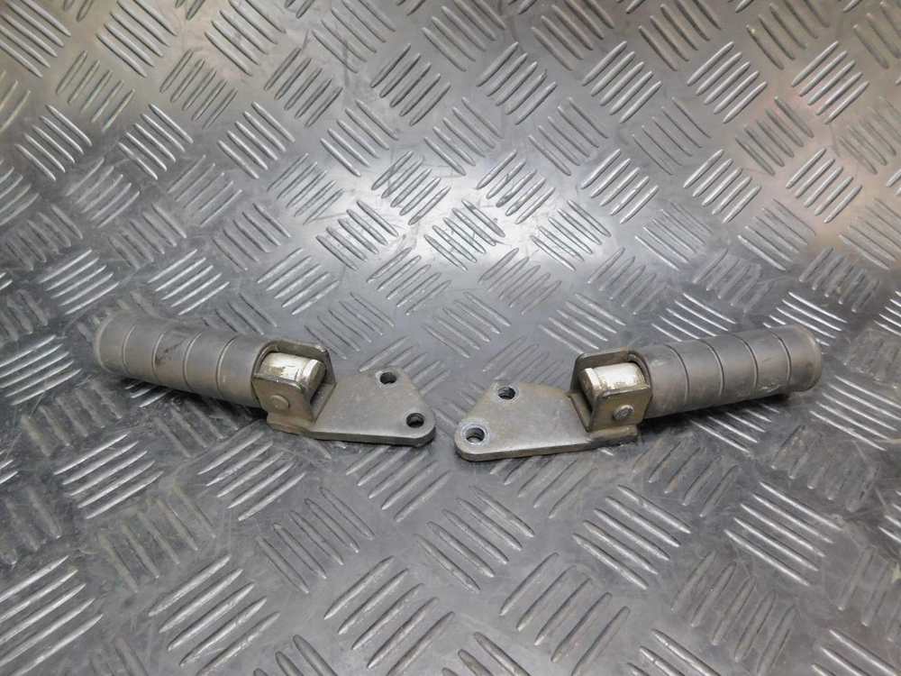 Подножки пассажирские Yamaha Road Star XV1600