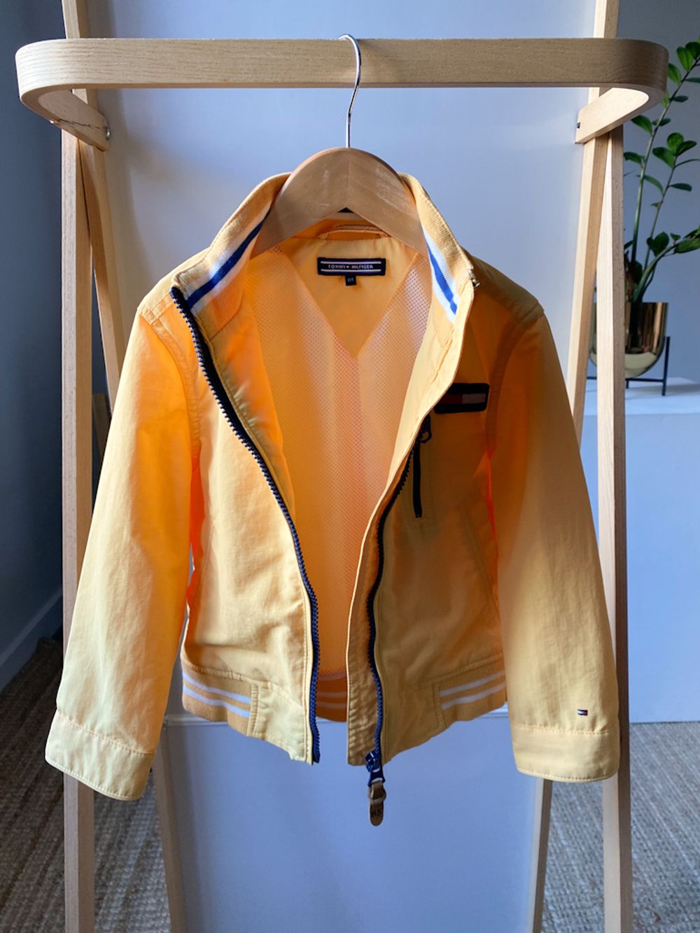 Ветровка Tommy Hilfiger, 104