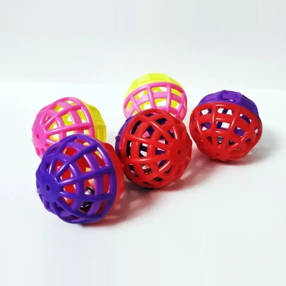 Игрушка для кошек Triol "Мяч-погремушка", d40мм