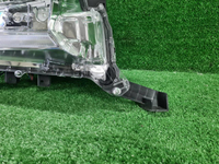 Фара правая Toyota Land Cruiser 200 (2015-2021) LED