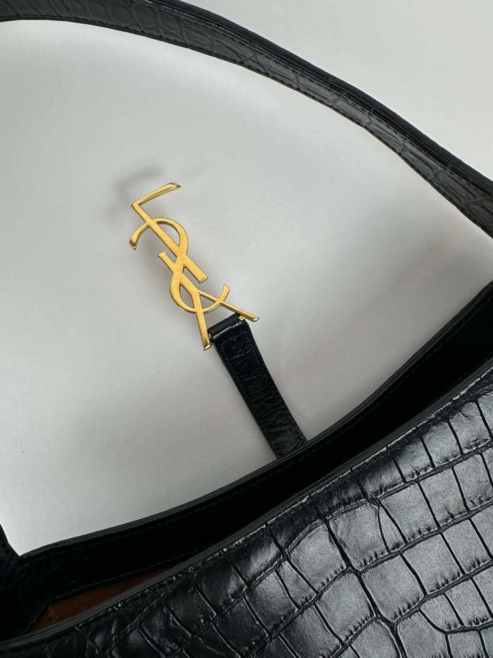 Сумка Saint Laurent Le 5 à 7