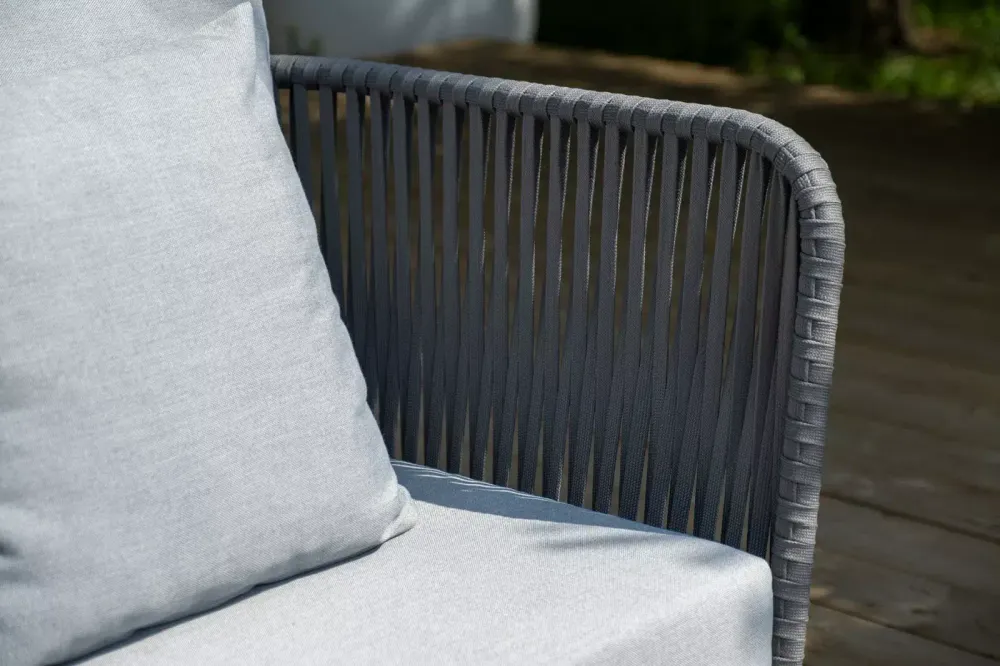 "Багамы" диван 3-местный плетеный из роупа, каркас алюминий темно-серый (RAL7024) муар, роуп серый 15мм, ткань светло-серая