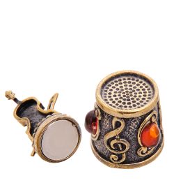 AM-3564 Наперсток «Скрипка» (латунь, янтарь)