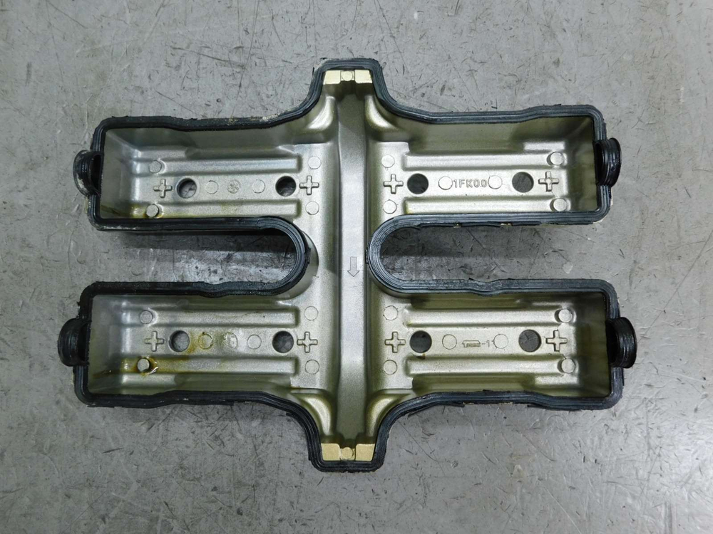 крышка клапанная Yamaha V-max 1200 3UF 1