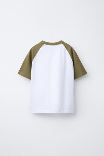 ZARA ФУТБОЛКА РЕГЛАН С ВЫШИТОЙ НАДПИСЬЮ, БЕЛЫЙ/ЗЕЛЕНЫЙ