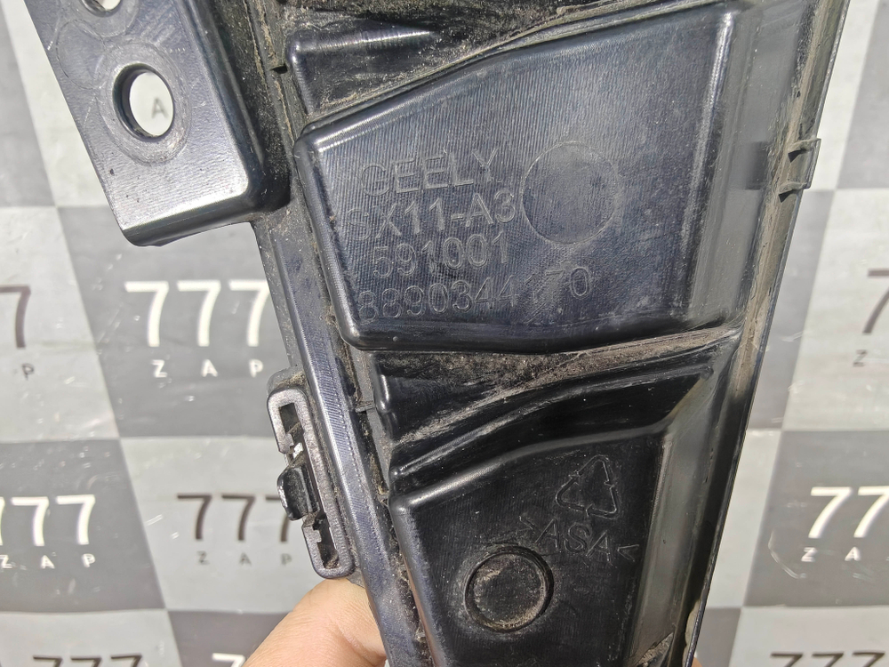 Накладка переднего бампера левая Geely Coolray 06-23 Б/У Оригинал 6010207900