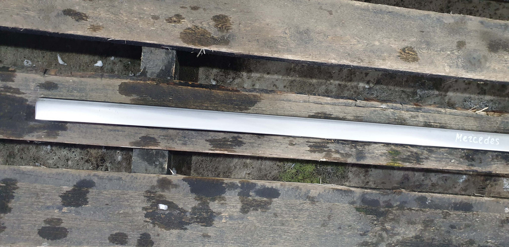 Молдинг двери передней правой Mercedes S (W222) 13-20 Б/У Оригинал A2226900680