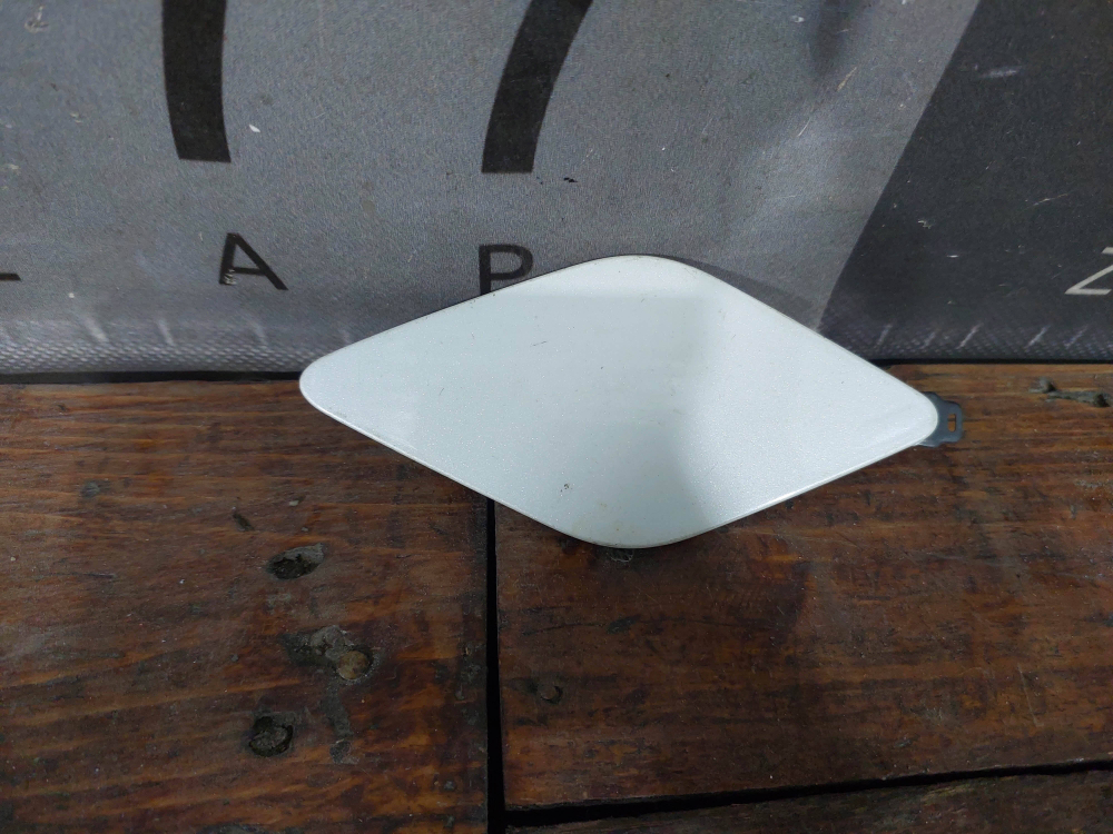 Заглушка буксировочного крюка Volvo S90 2 16-нв Б/У Оригинал 31383298