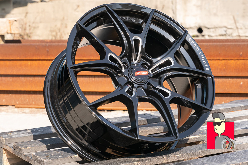 Комплект дисков Rays Gram Lights 17x7.5 et35 4x100