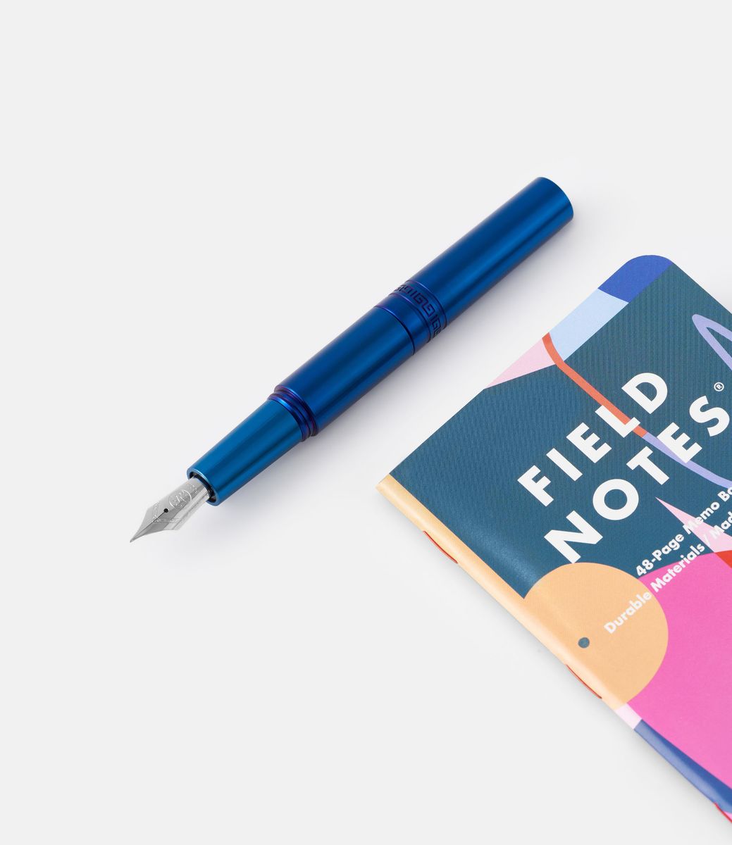 Ensso Italia Pocket Blue Titanium — карманная перьевая ручка