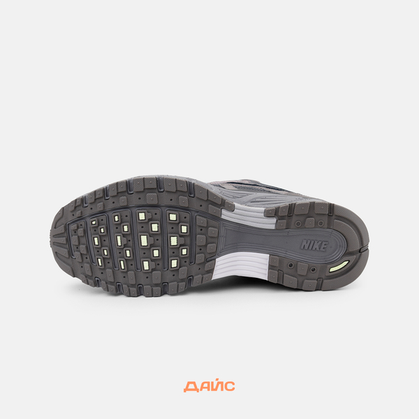 Кроссовки Nike P-6000 