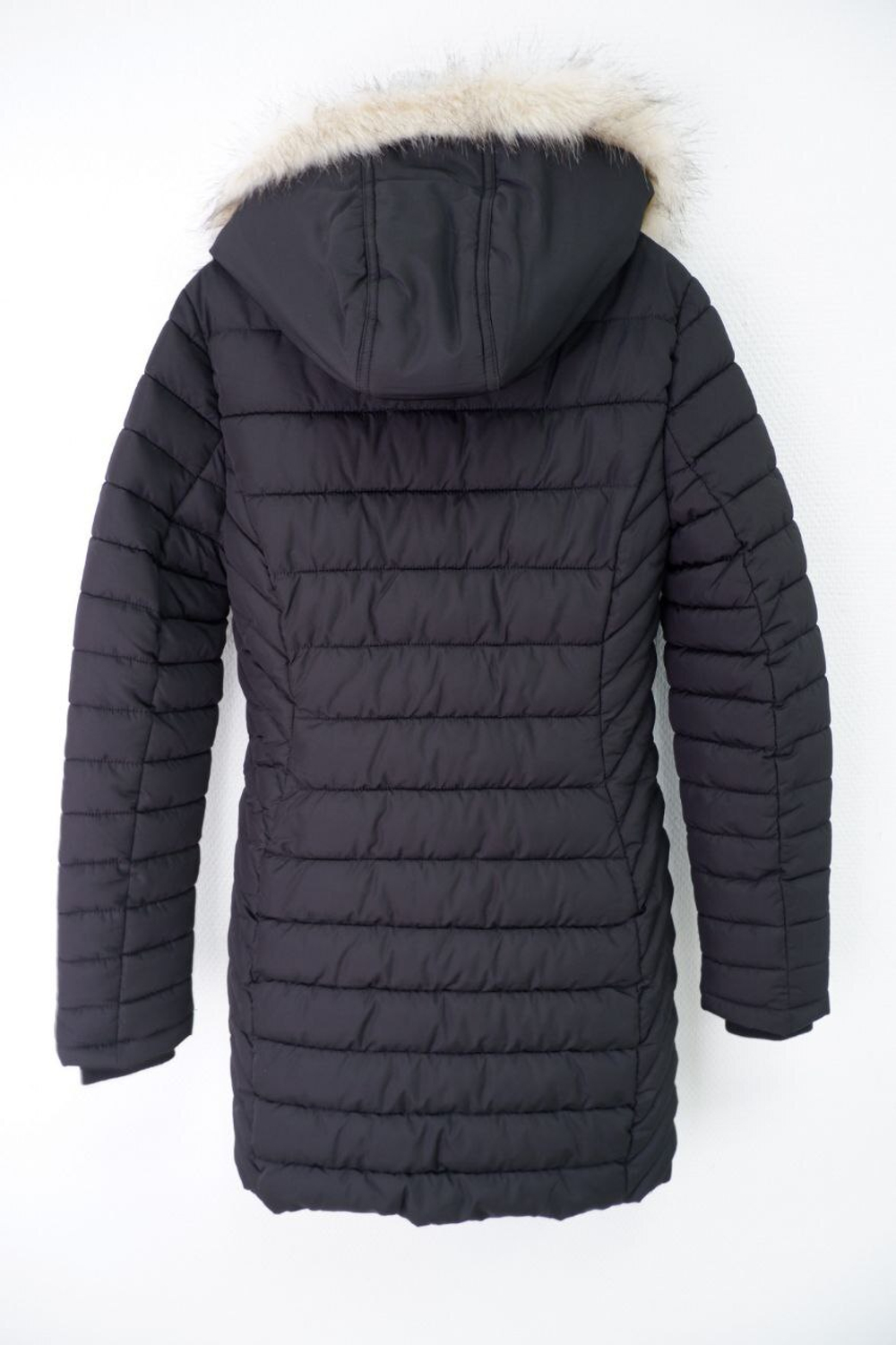 Пуховик Tally Weijl черный на 12-14 лет, новый