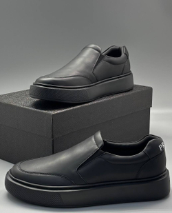 Слипоны Prada