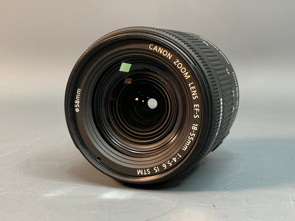 Canon 250D Kit 18-55mm STM 27.000 кадров