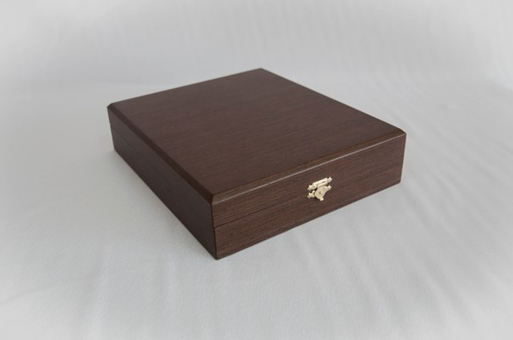 Футляр подарочный из шпона (дерево) под нанесение логотипа