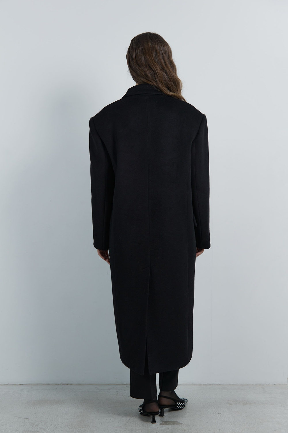 Пальто мужского кроя утепленное