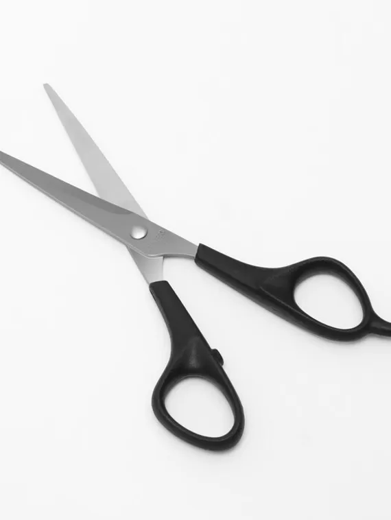 Ножницы парикмахерские с упором, лезвие — 6 см, цвет чёрный/серебряный