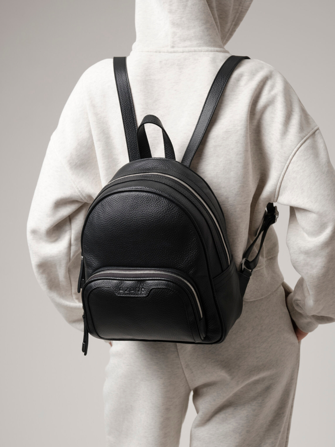 Рюкзак кожаный черный