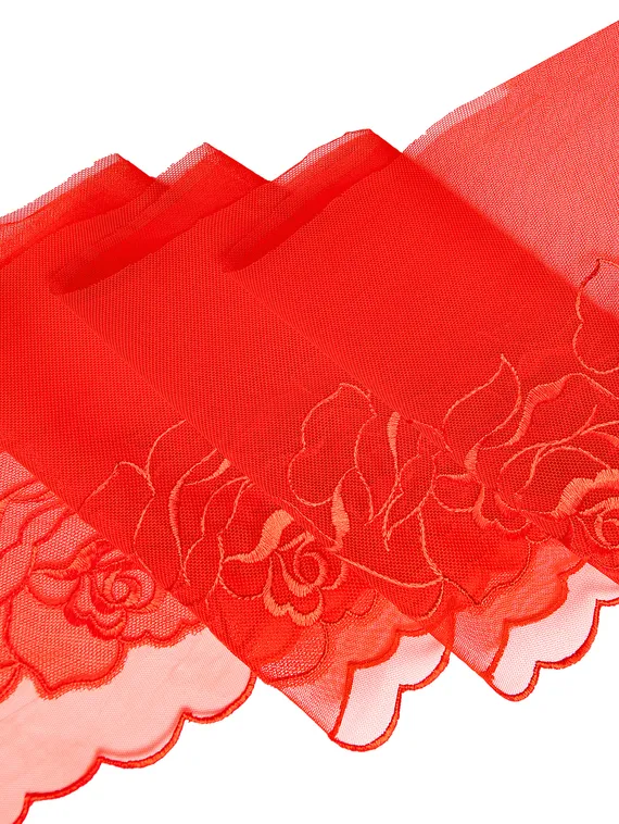 05-153 Вышивка на неэл. сетке двухслойная 18 см, Розы, красный (правая)