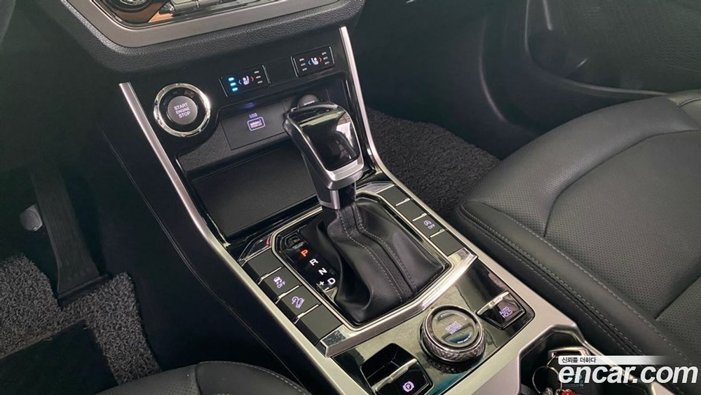 KG Mobility (Ssangyong) Beautiful Korando Бензин 1.5 2WD C7 (12.2019)