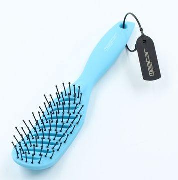 Щетка MASTER Professional 019b вогнутая голубая