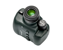 Фотомонокуляр цифровой Levenhuk Kelvin Snap ED 8x42, фронтальный вид с зеленой линзой