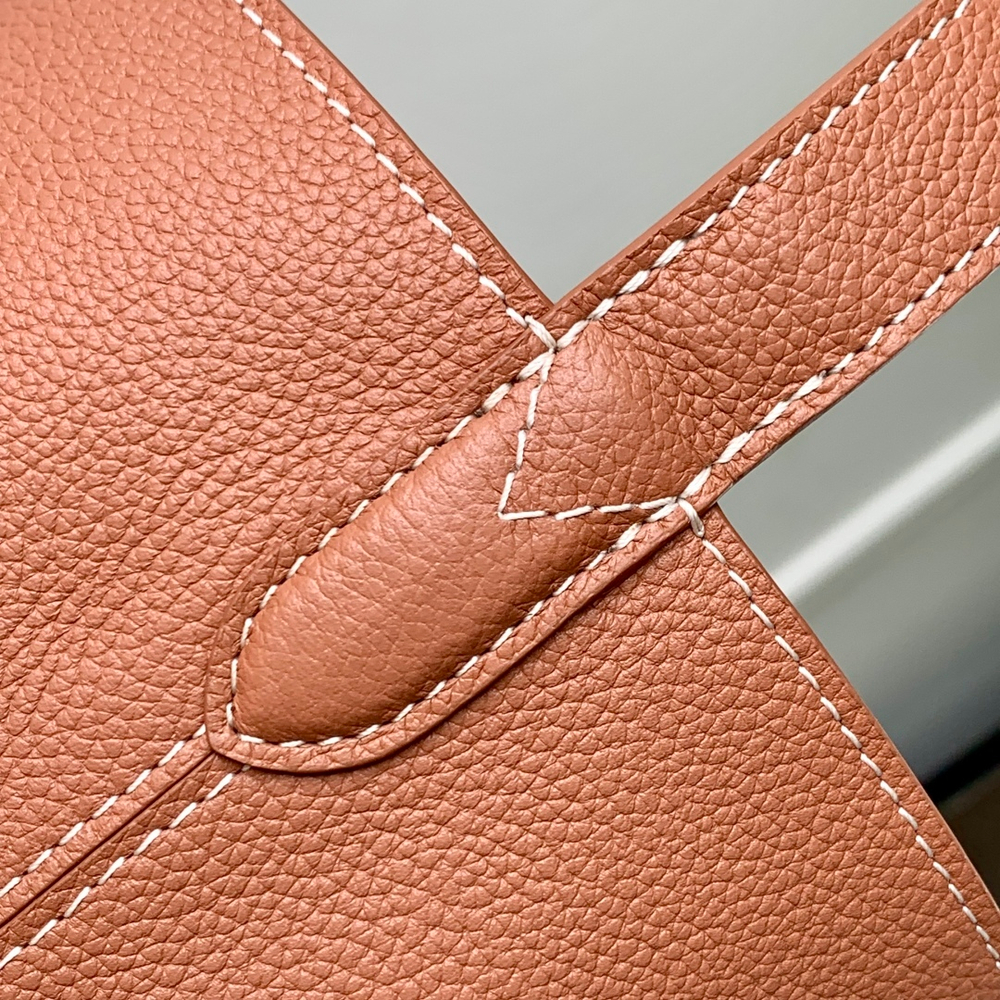 Louis Vuitton Low Key All In BB