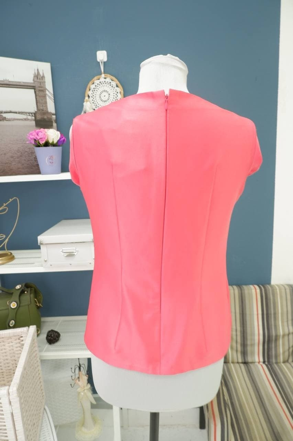 Блузка оригинальная коралловая 44 размер