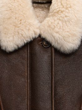 Дублёнка-бомбер свободного кроя