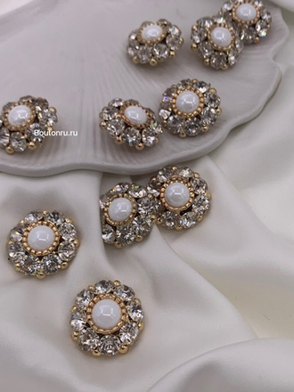 Пуговицы золото стразы в форме цветка с белым  камнем