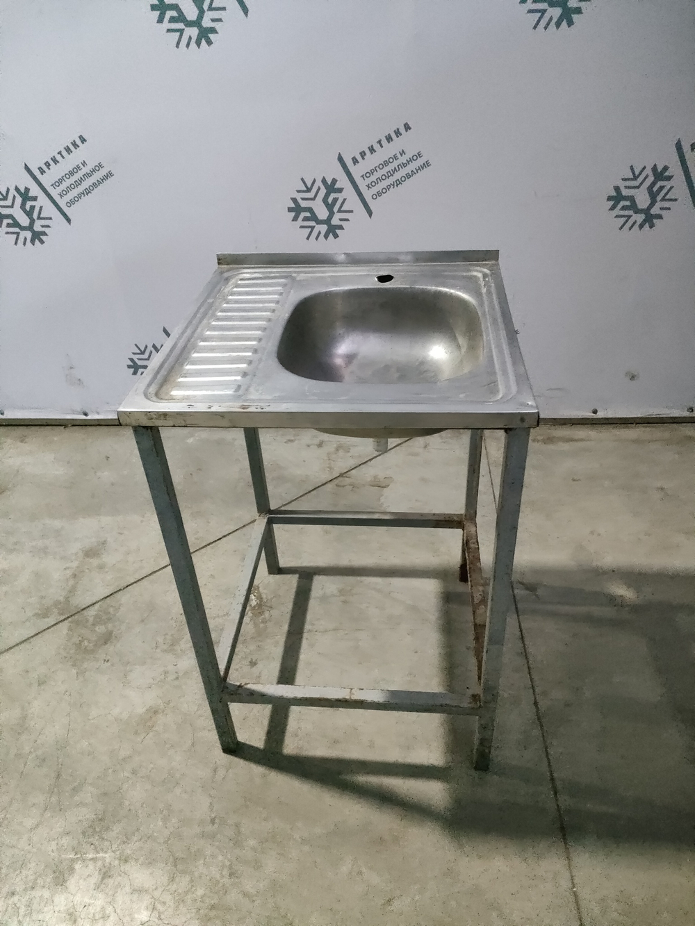 Раковина 600х600х850