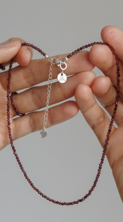 Чокер "Memo about Soulmate" из граната с удлинителем 33-38 см