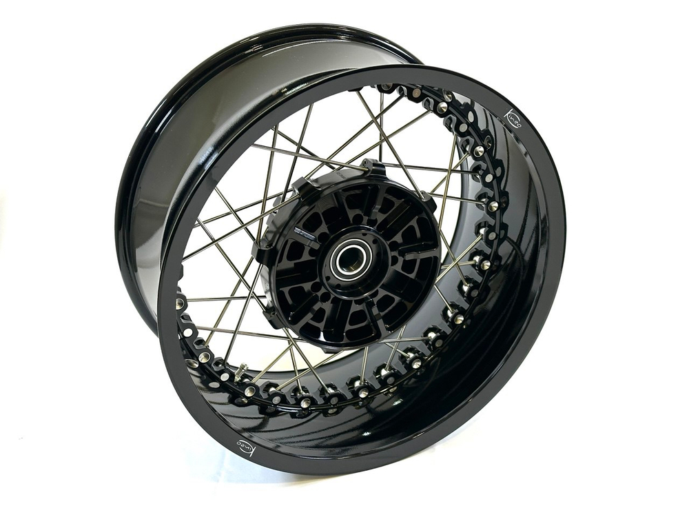 Kineo Спицованное колесо заднее 8.00x18" BMW R18 (2020-2024) CET23029