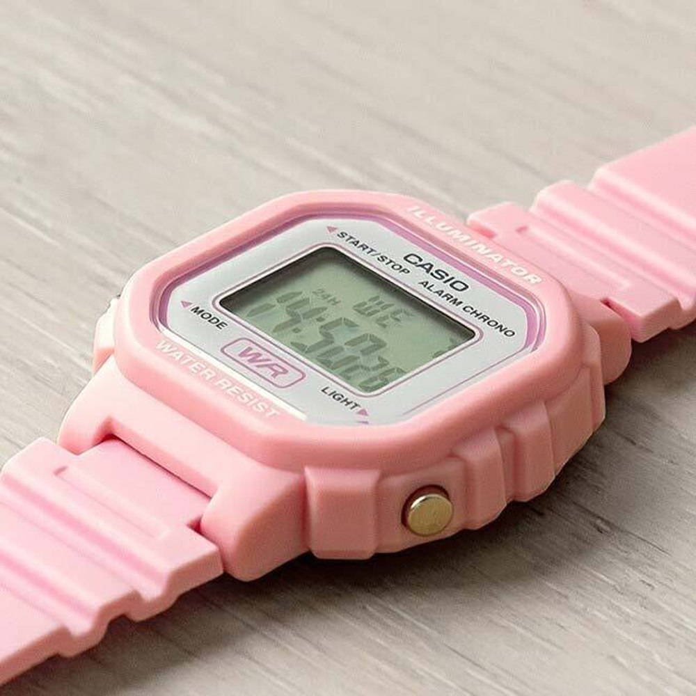 Женские наручные часы Casio LA-20WH-4A